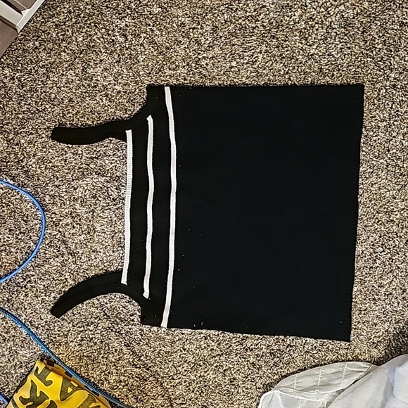 Hand me down lightly loved - Picture 2 of 2